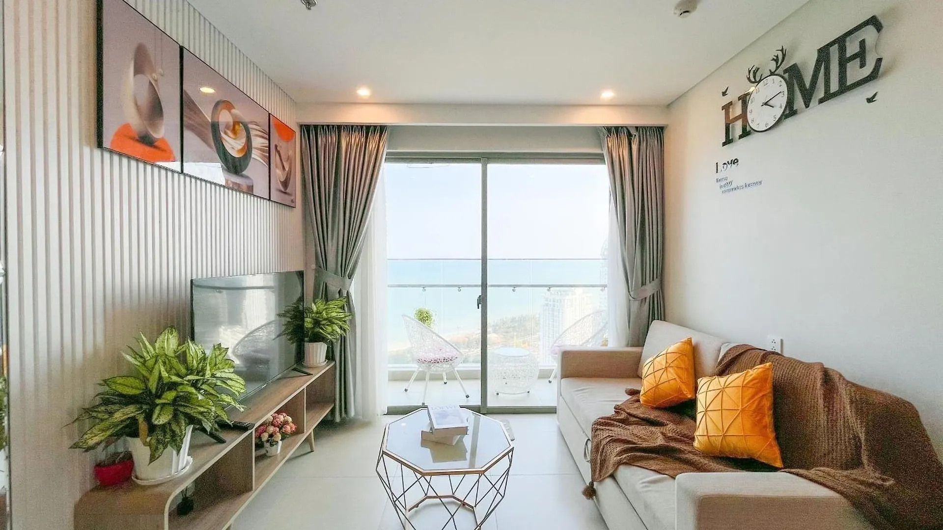 Song Homestay-The Song Apartment Vung Tau Nghi Duong Bien Cao Cap 5 Sao- The Song Vung Tau Condotel 5 Star Beach View Apartment