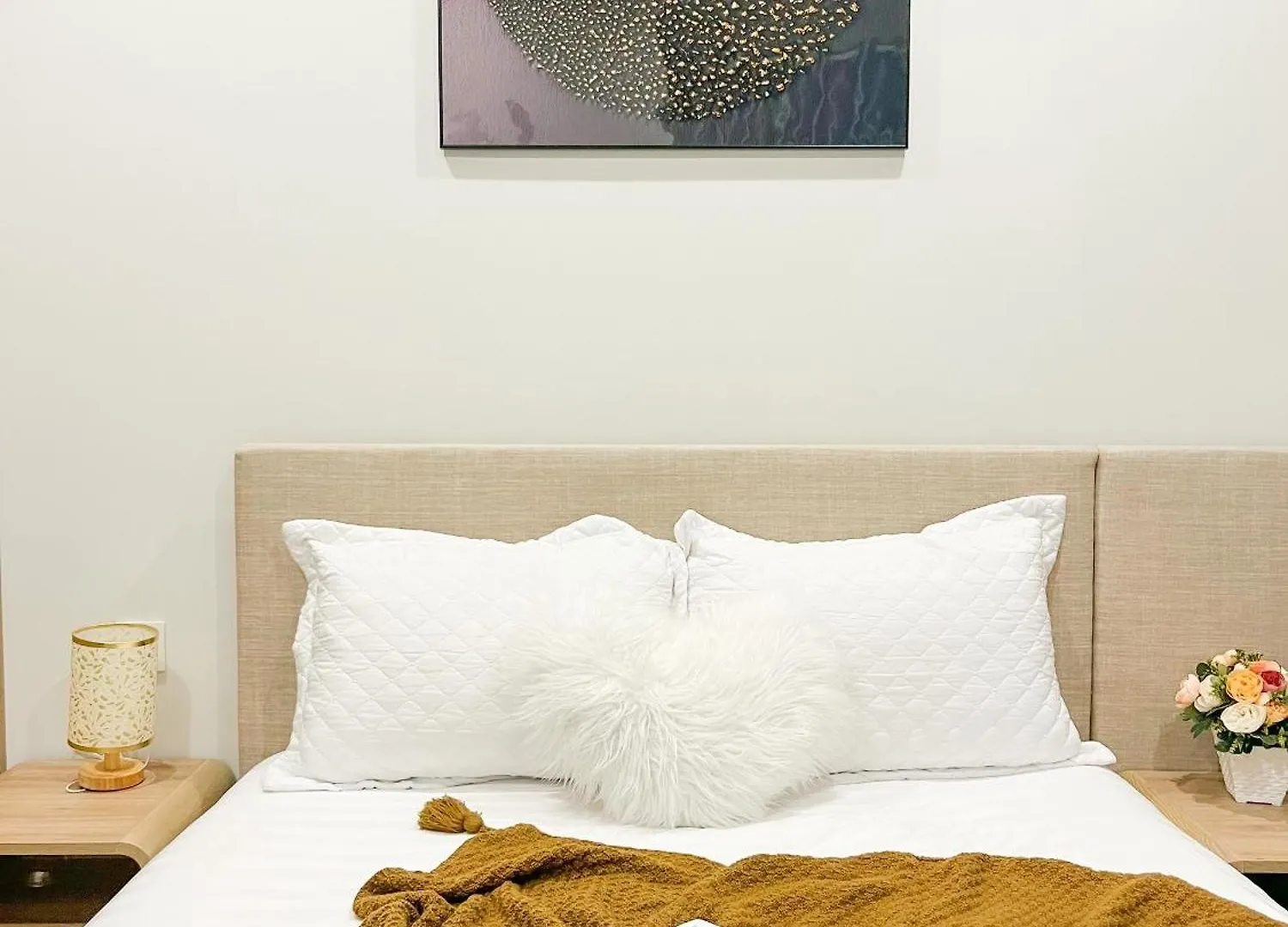 Song Homestay-The Song Apartment Vung Tau Nghi Duong Bien Cao Cap 5 Sao- The Song Vung Tau Condotel 5 Star Beach View Apartment Vietnam