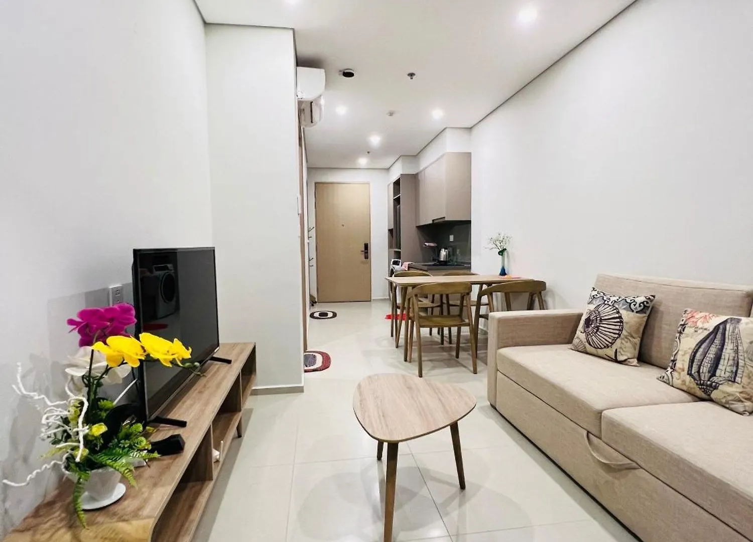 Song Homestay-The Song Apartment Vung Tau Nghi Duong Bien Cao Cap 5 Sao- The Song Vung Tau Condotel 5 Star Beach View Apartment